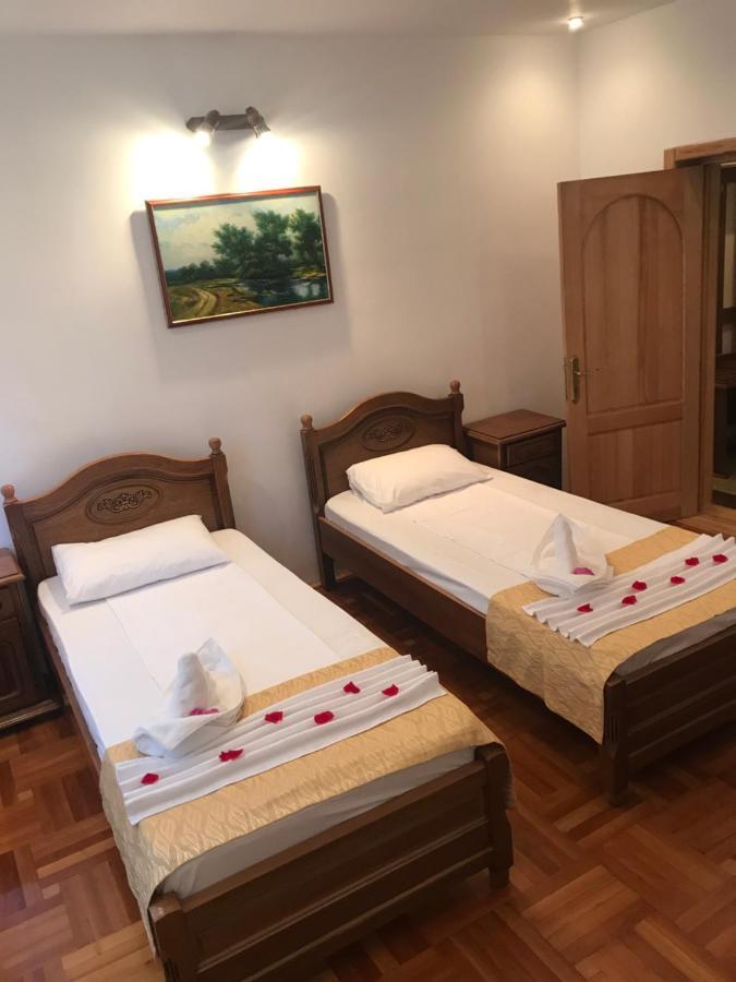 Casa Nursil Hotel Eforie Nord Buitenkant foto